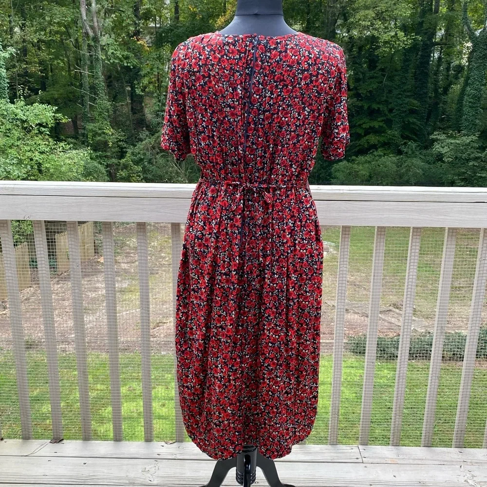 Floral Red Midi Dress - Picture 4 of 12